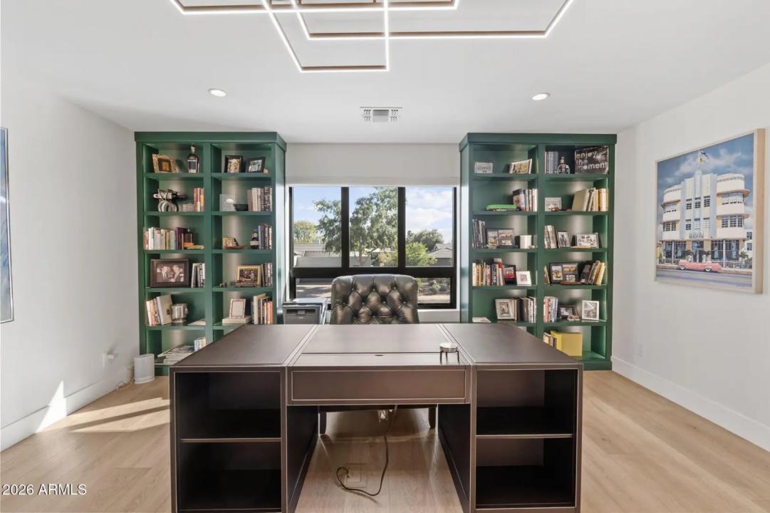 Real Estate Picture 21