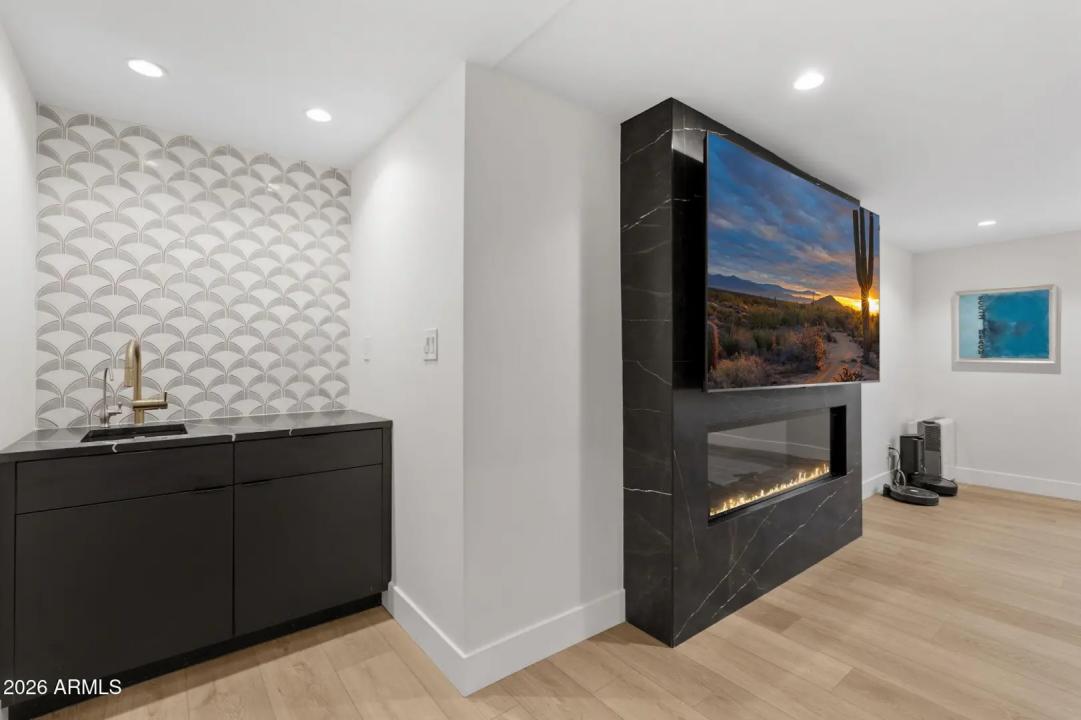 Real Estate Picture 41