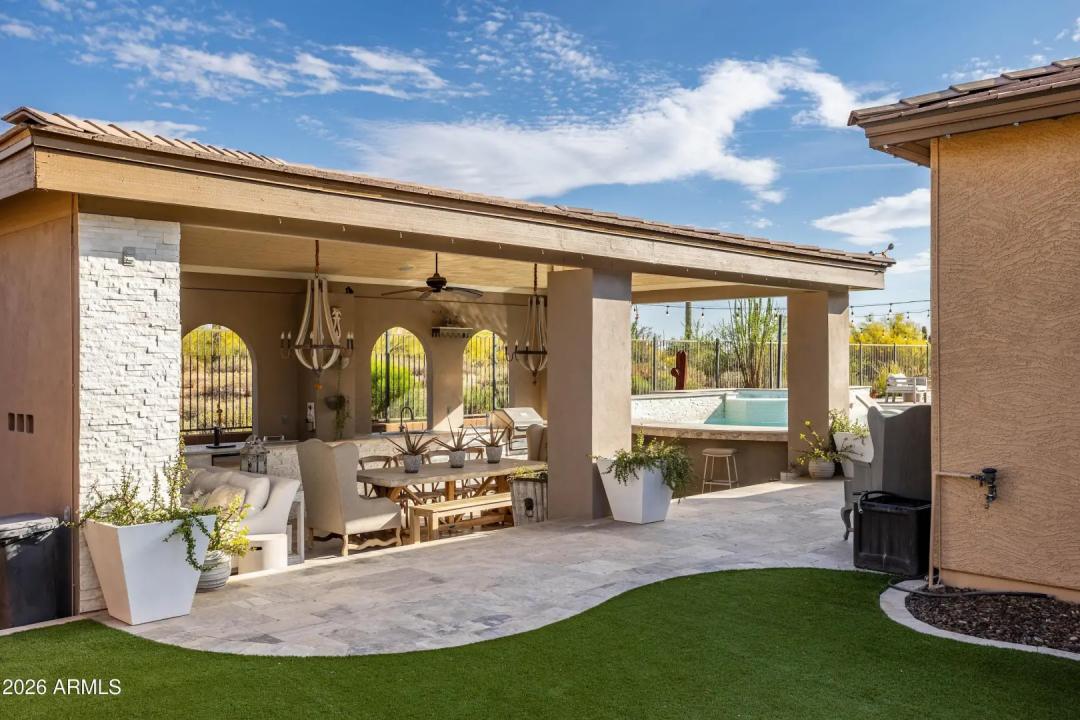 Real Estate Picture 2