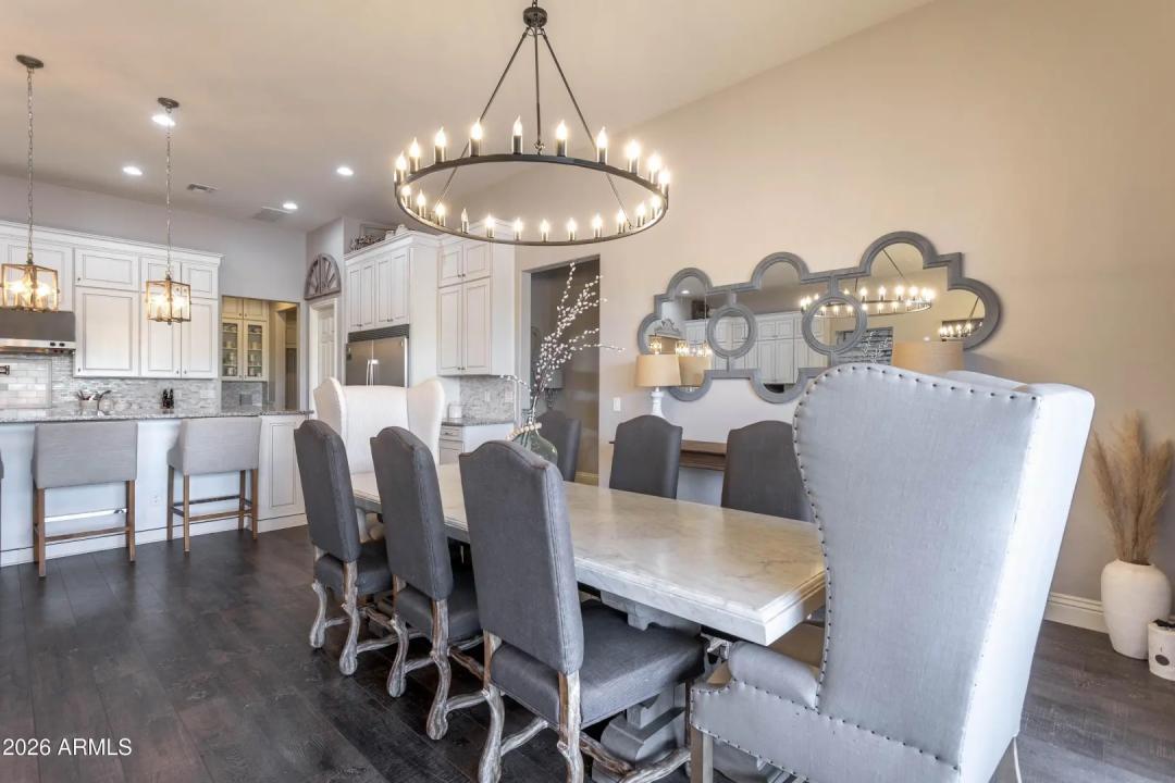 Real Estate Picture 14