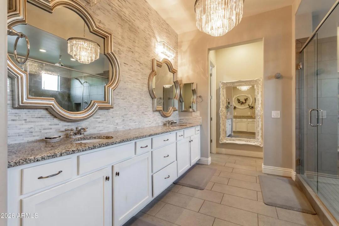 Real Estate Picture 23