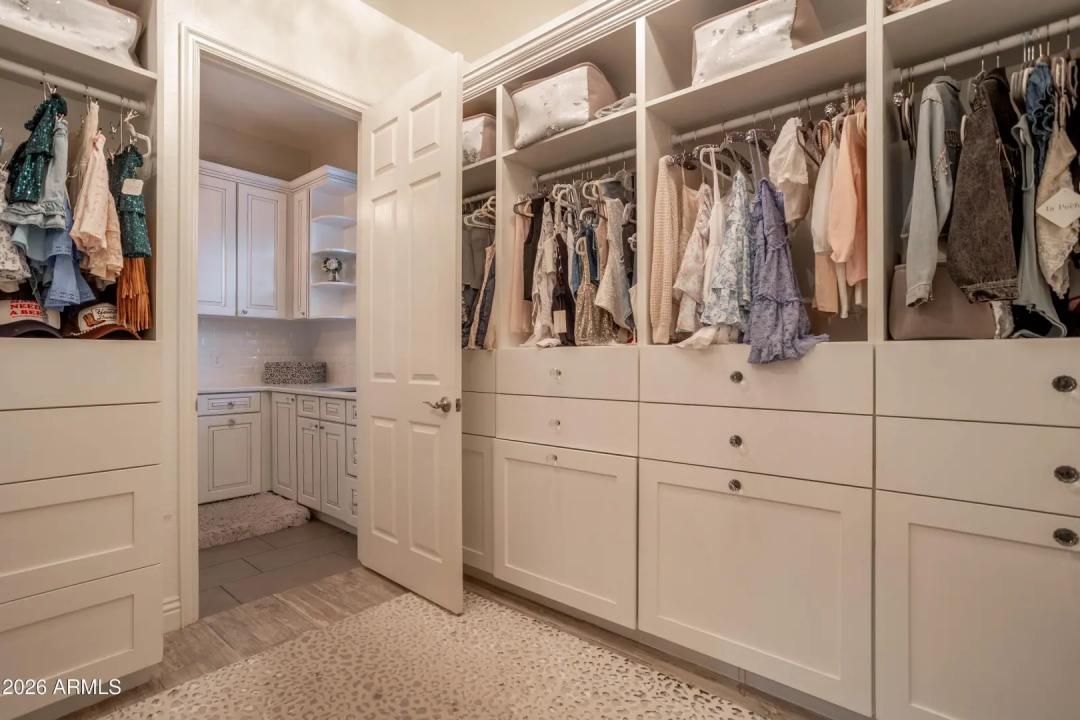 Real Estate Picture 26