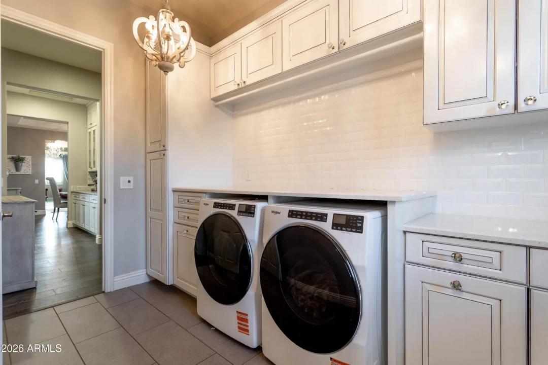 Real Estate Picture 27