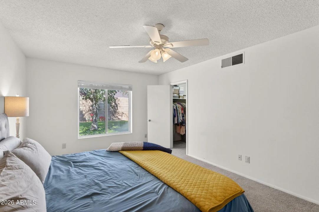 Real Estate Picture 10