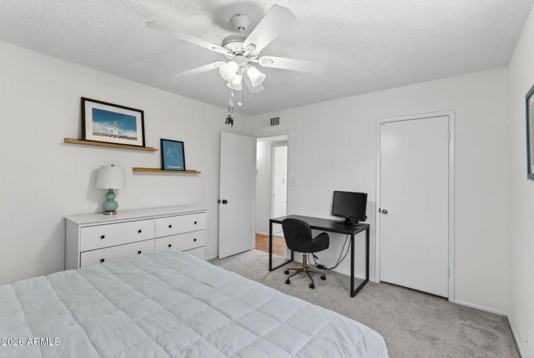 Real Estate Picture 13