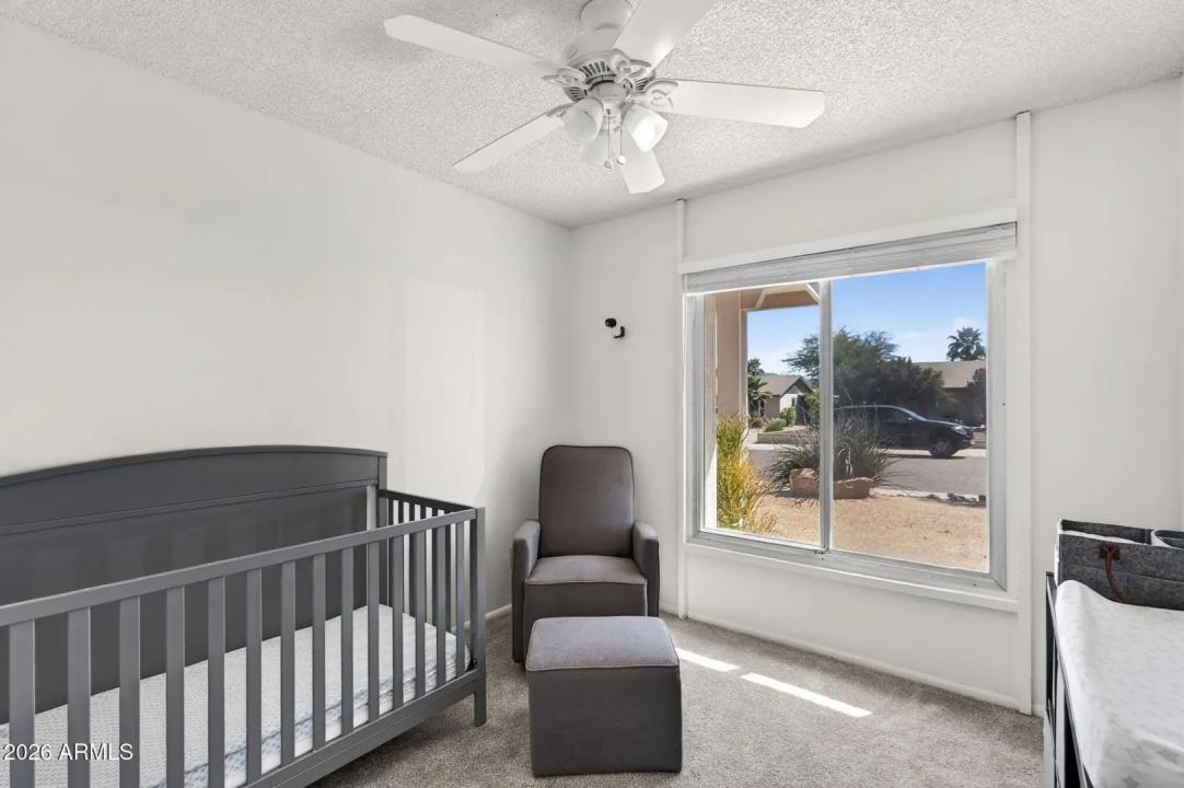 Real Estate Picture 14