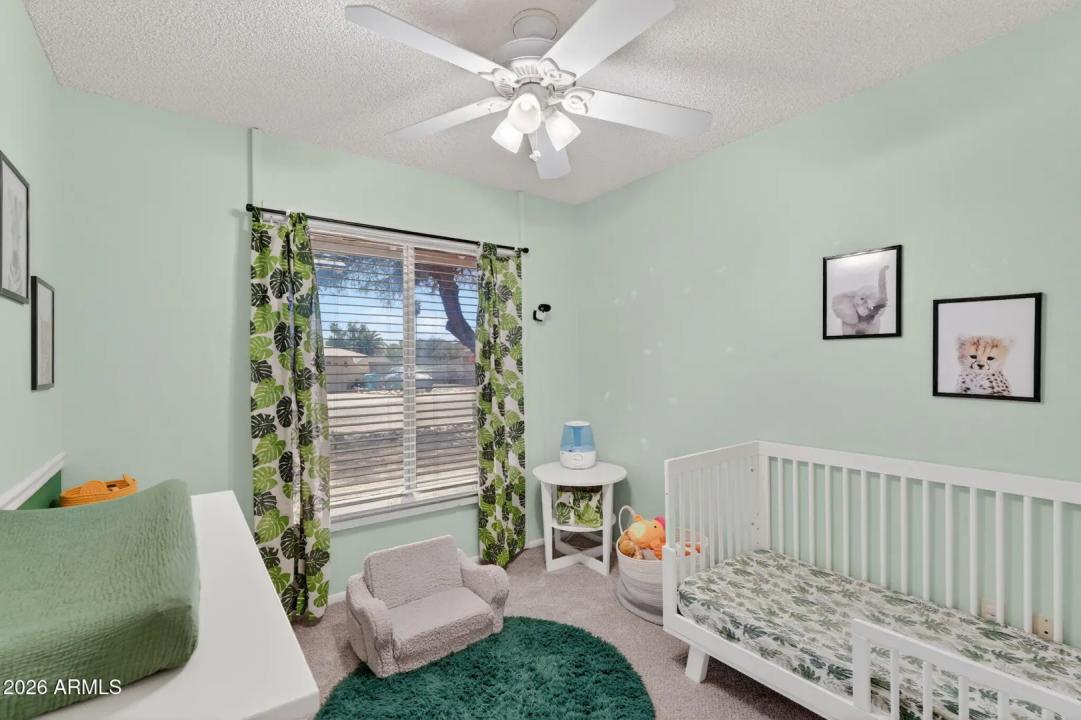 Real Estate Picture 15