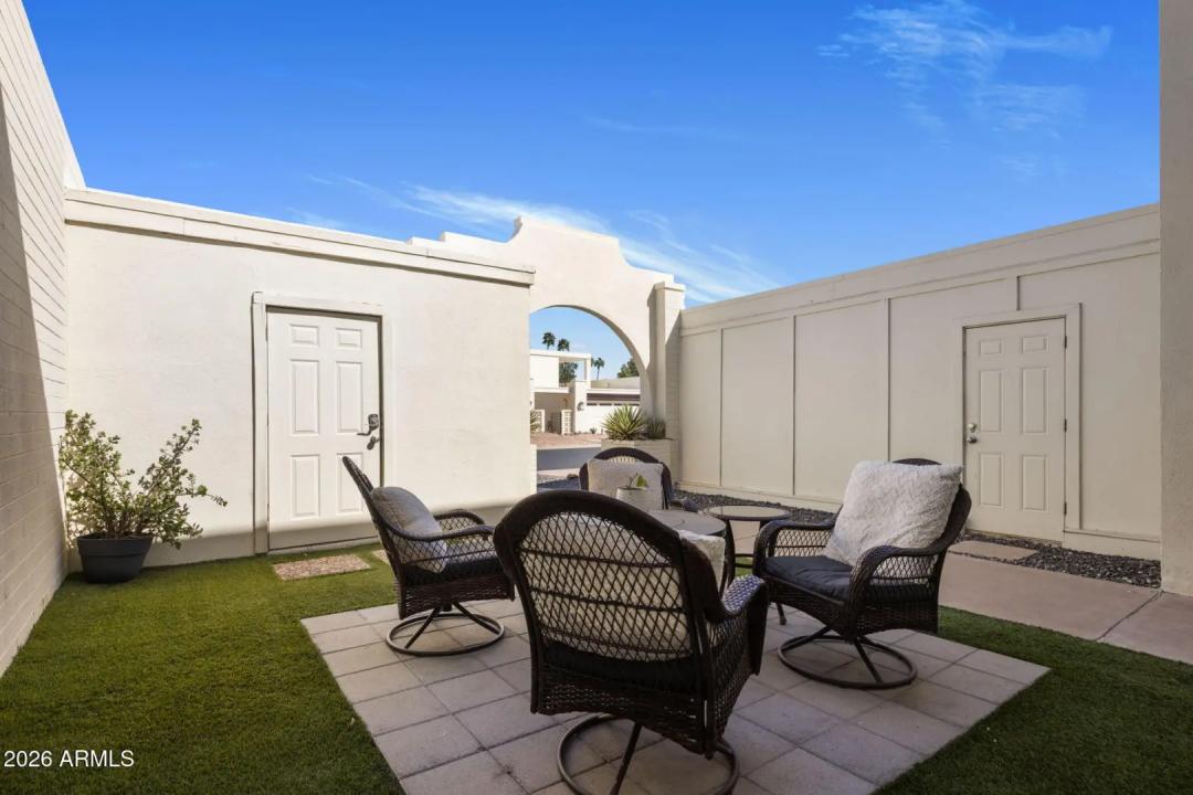 Real Estate Picture 25