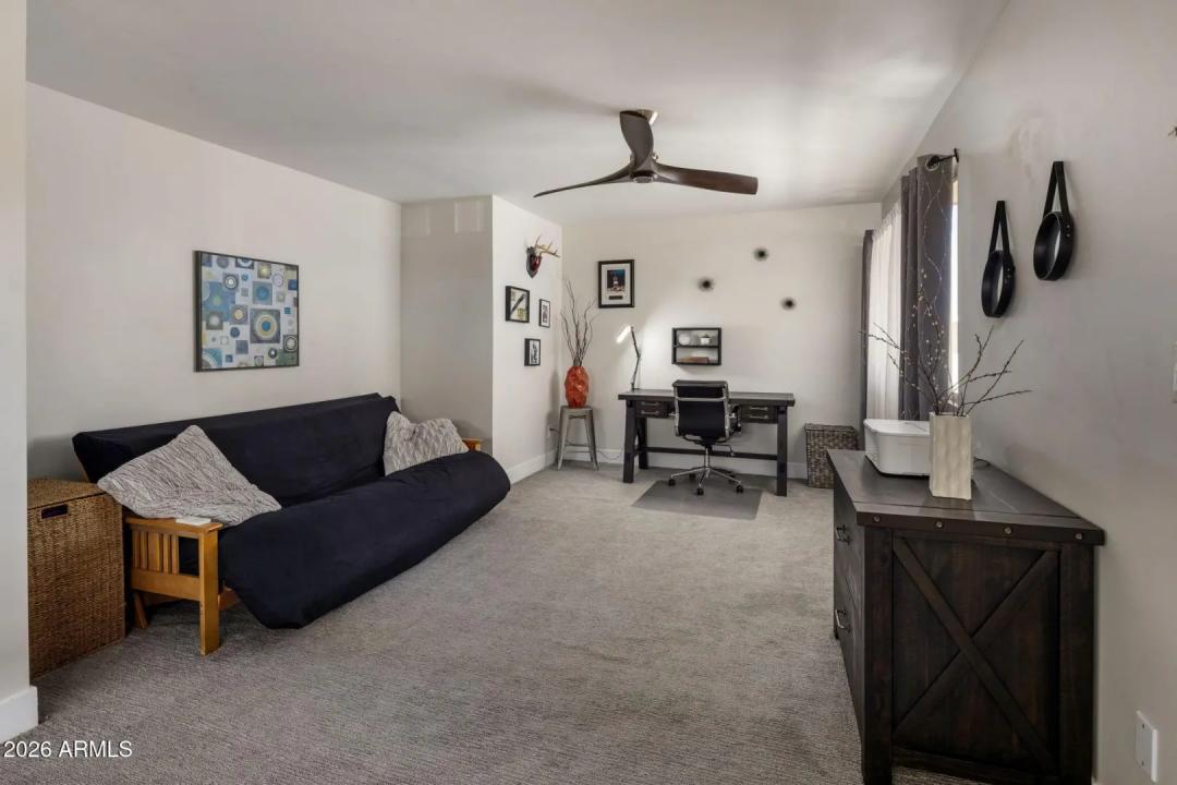 Real Estate Picture 12