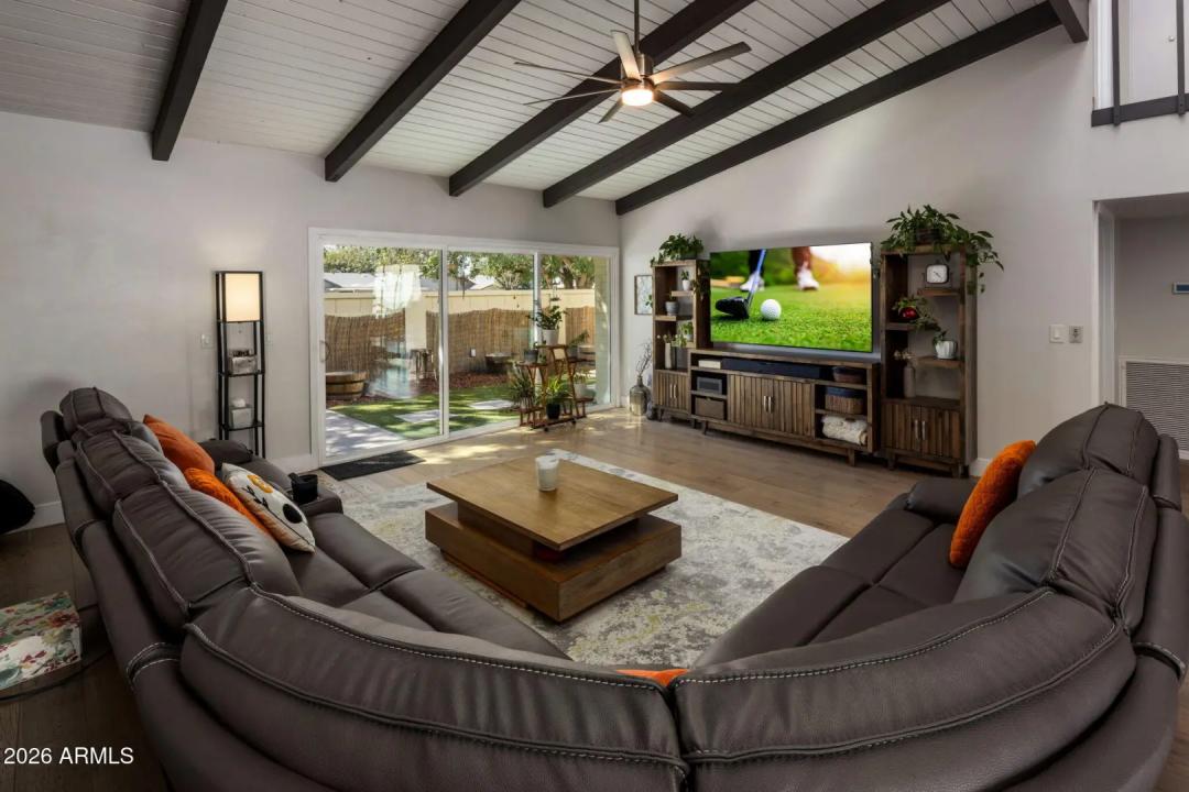 Real Estate Picture 2