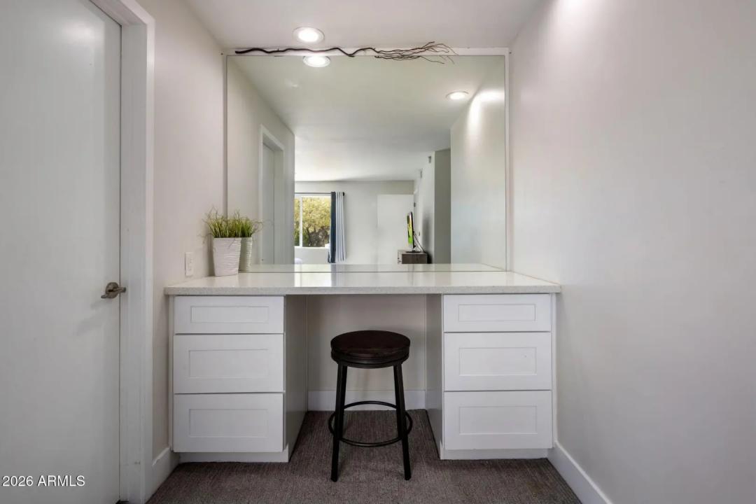 Real Estate Picture 19