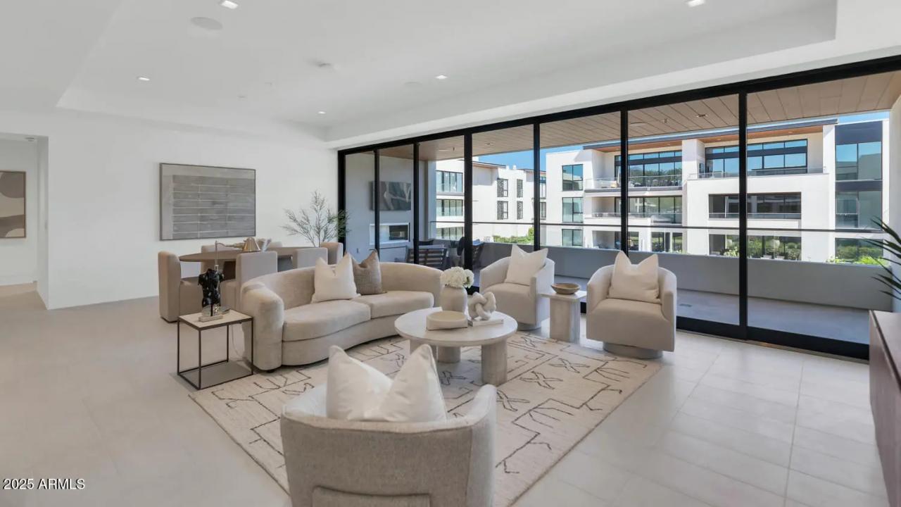 Real Estate Picture 13