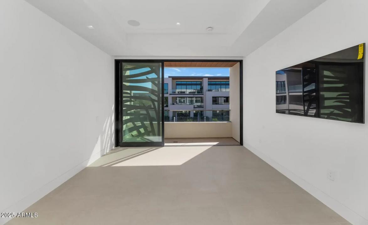 Real Estate Picture 27