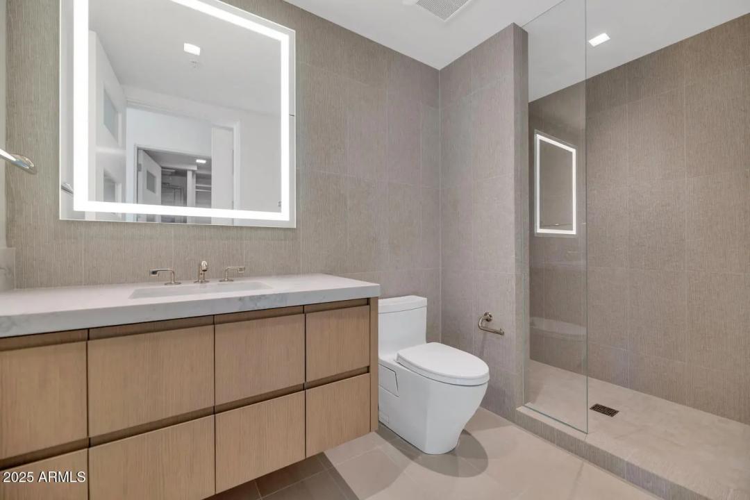 Real Estate Picture 35