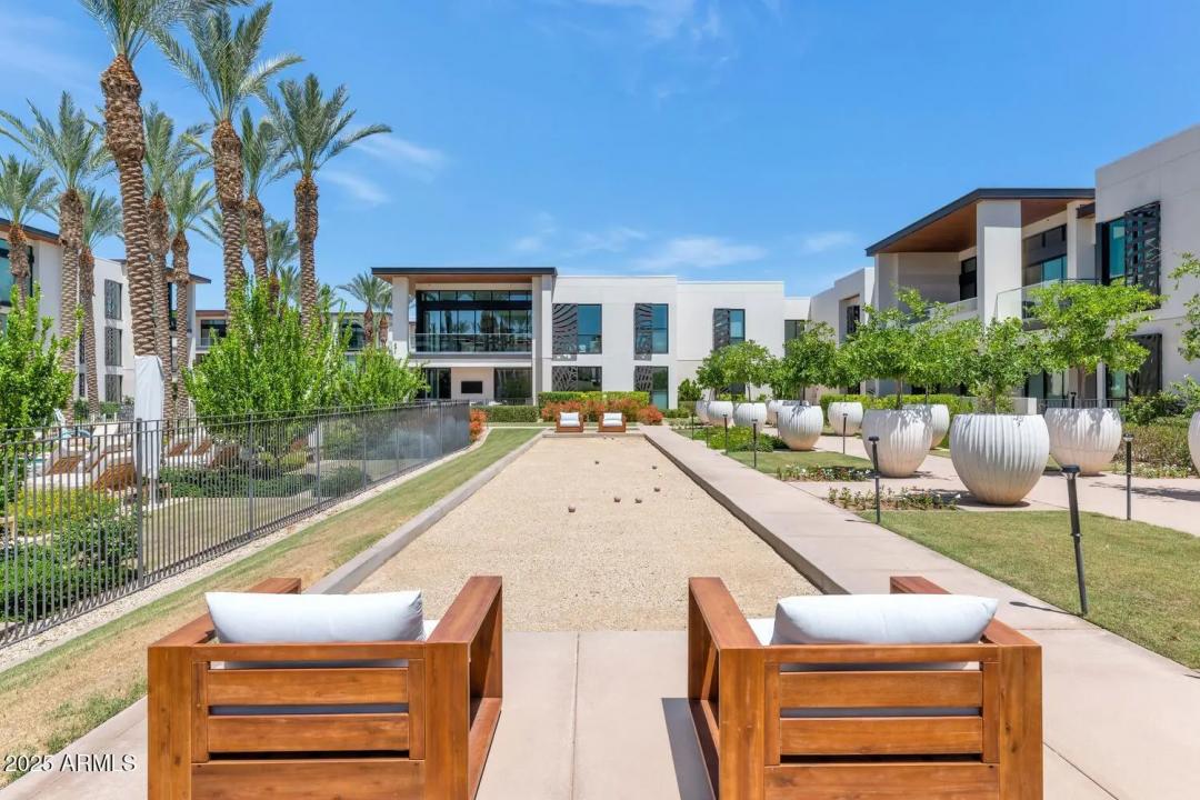 Real Estate Picture 42