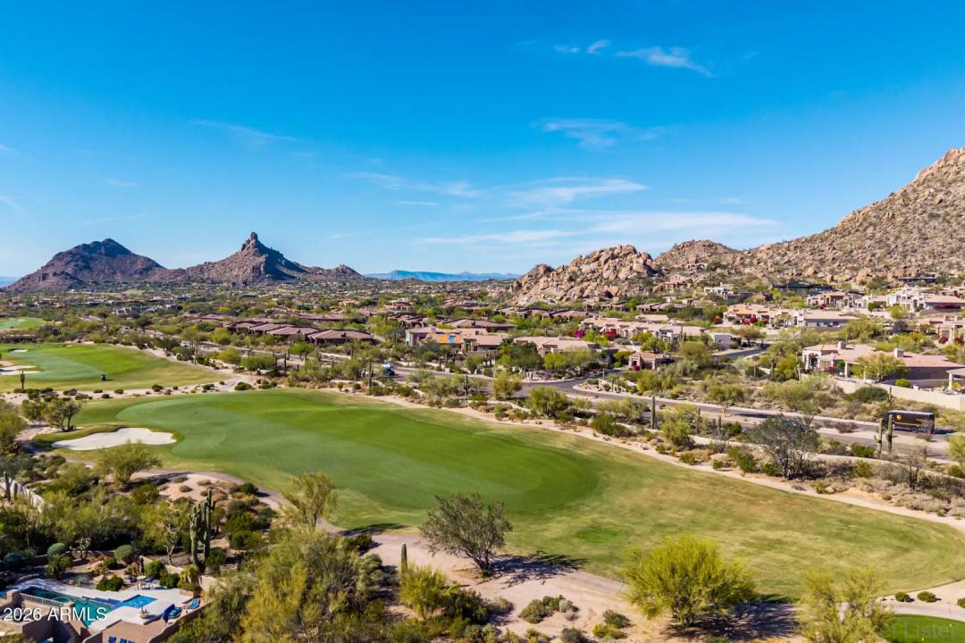 Real Estate Picture 30