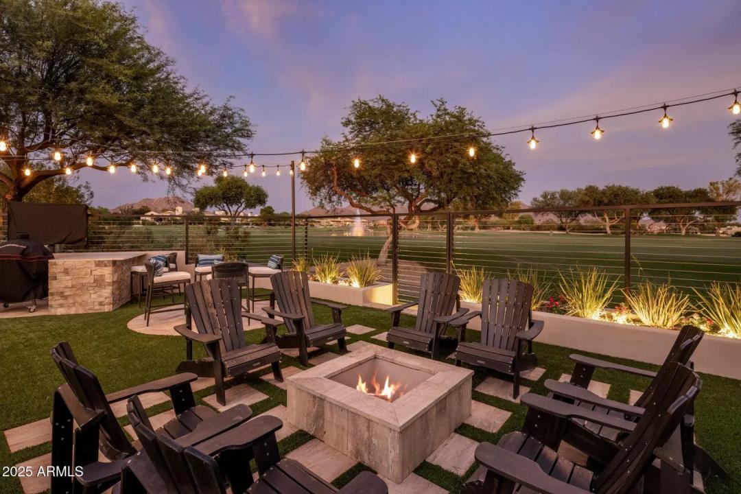 8405 E Vista Del Lago Scottsdale AZ 85255