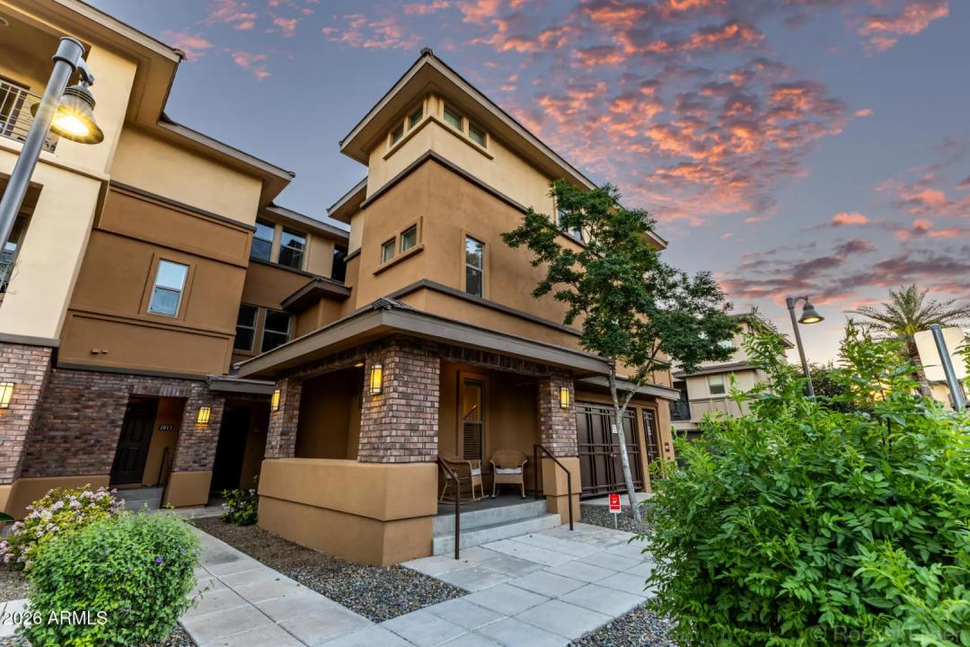 Real Estate Picture 4