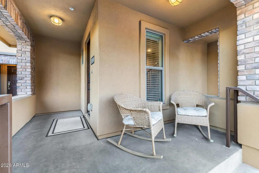 Real Estate Picture 6