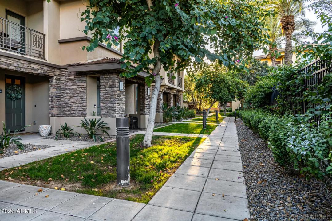 Real Estate Picture 2