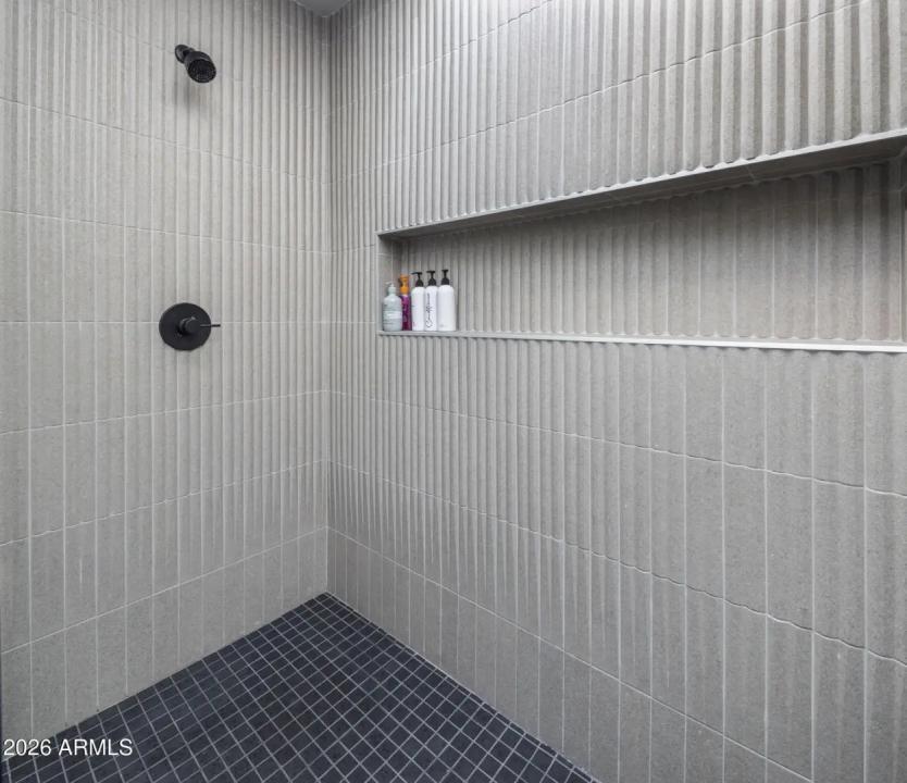 Real Estate Picture 26