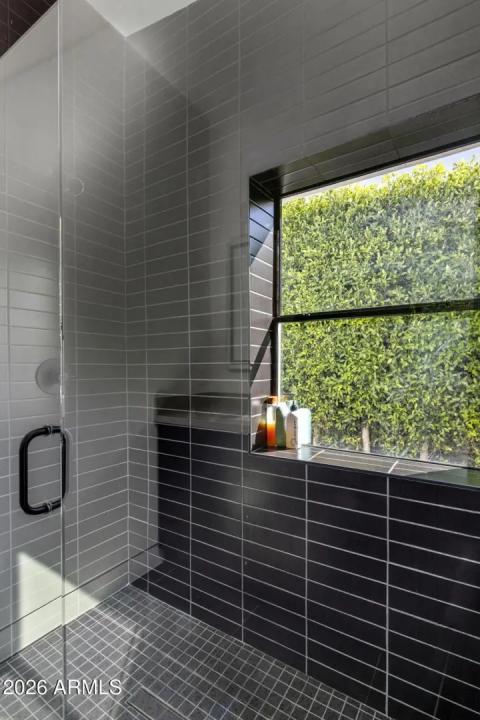 Real Estate Picture 29