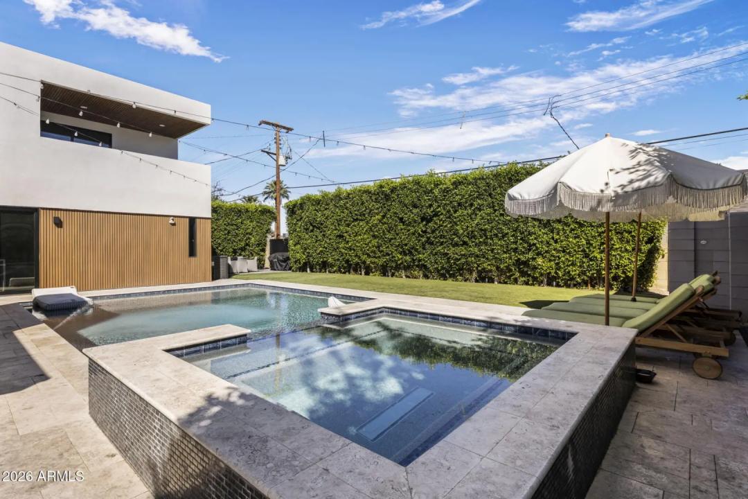 Real Estate Picture 40