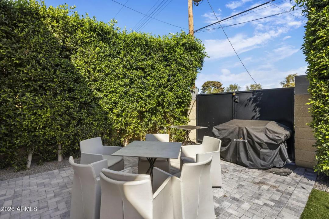 Real Estate Picture 42