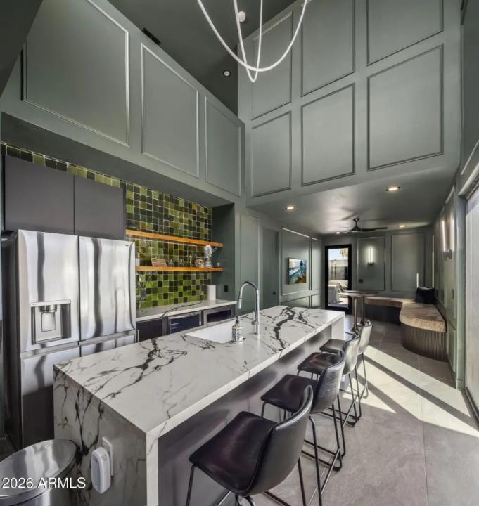 Real Estate Picture 15