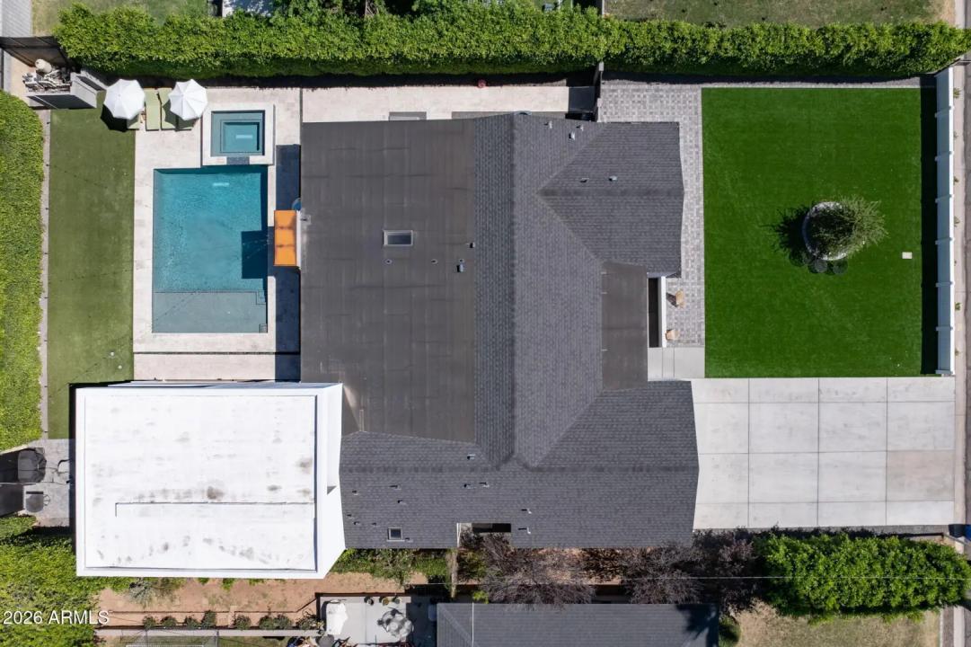 Real Estate Picture 60