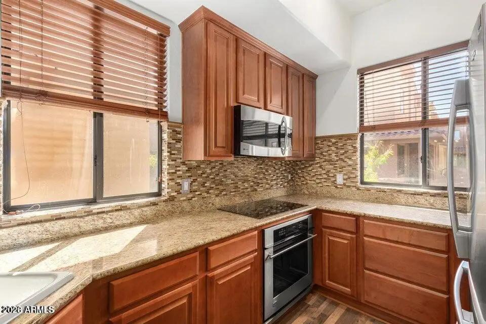 Real Estate Picture 10