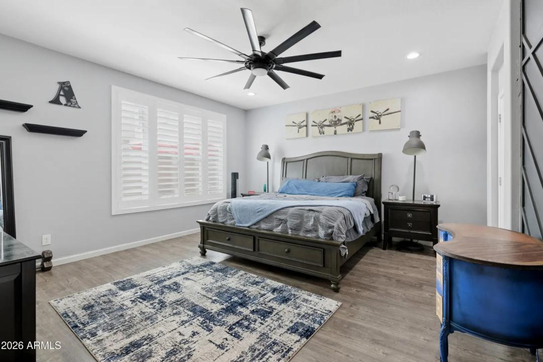 Real Estate Picture 17