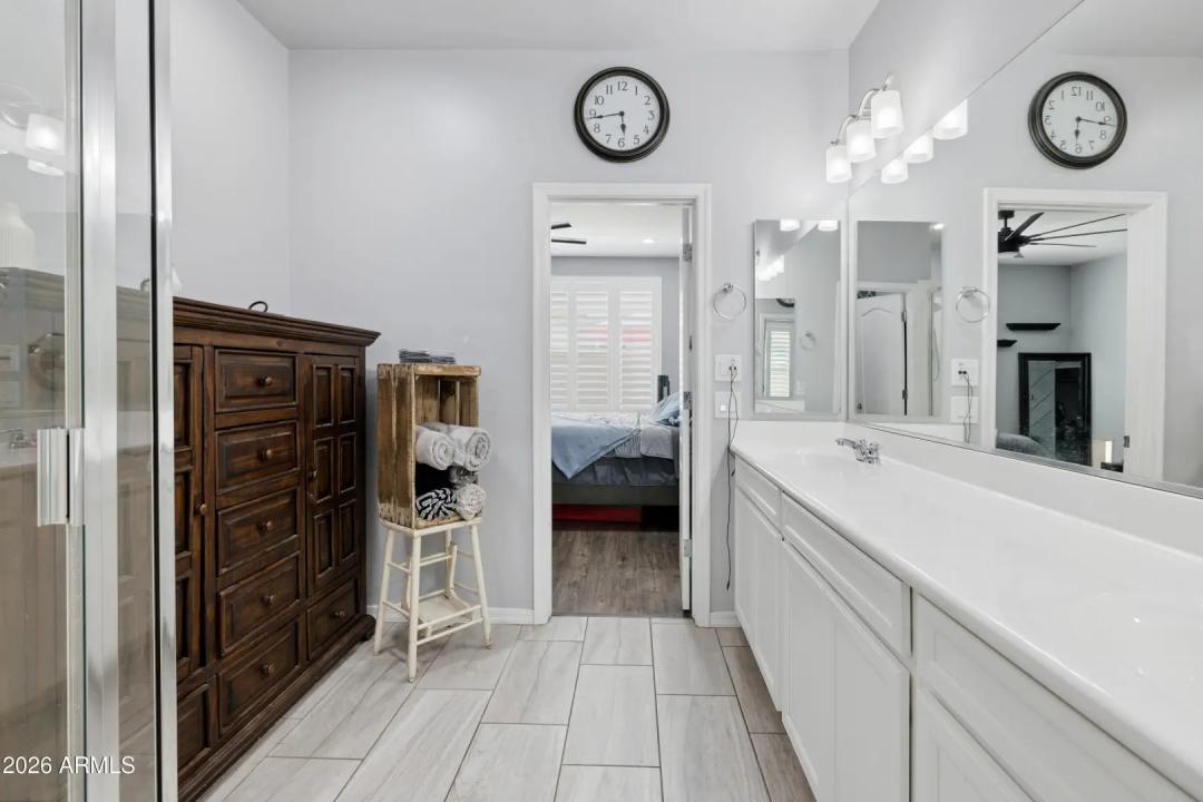 Real Estate Picture 20