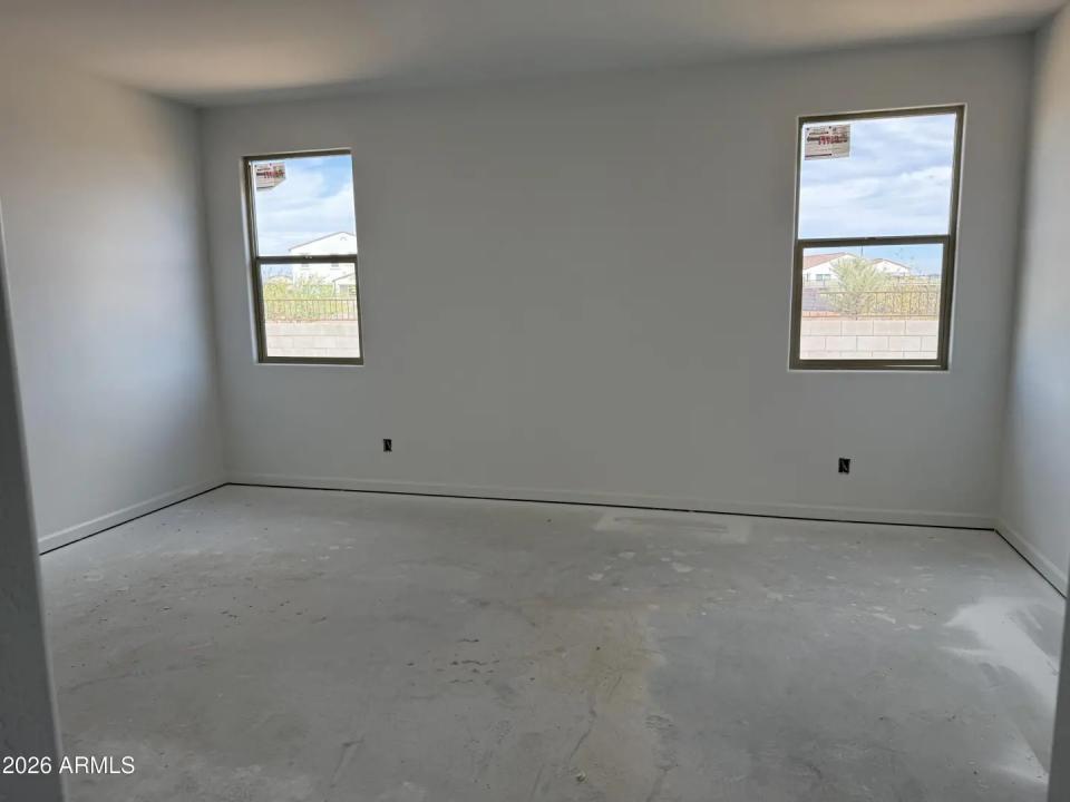 Real Estate Picture 10