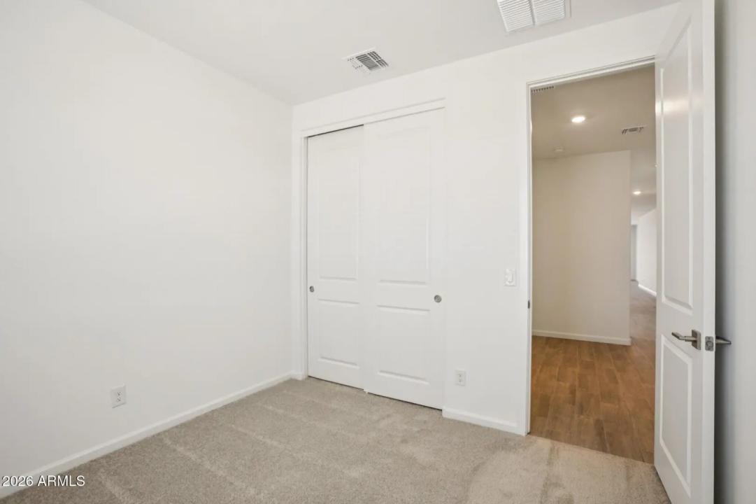 Real Estate Picture 18