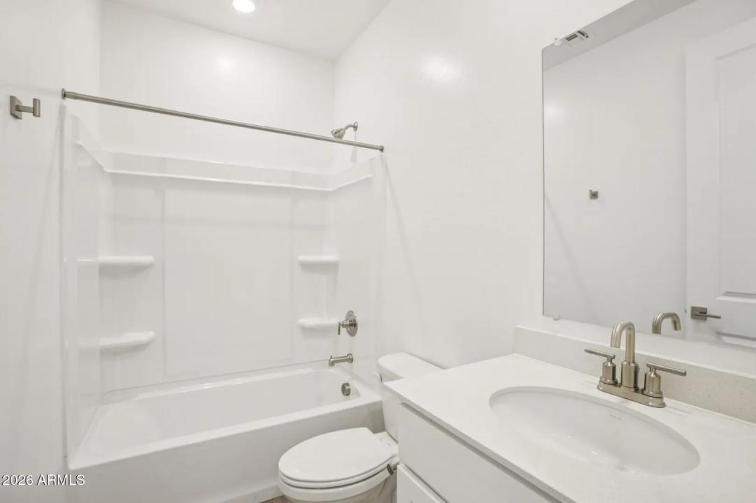 Real Estate Picture 19