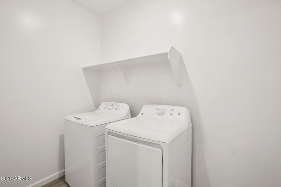 Real Estate Picture 23