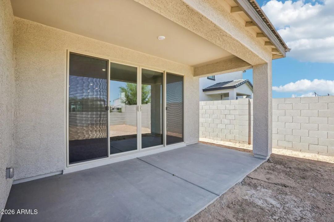 Real Estate Picture 24