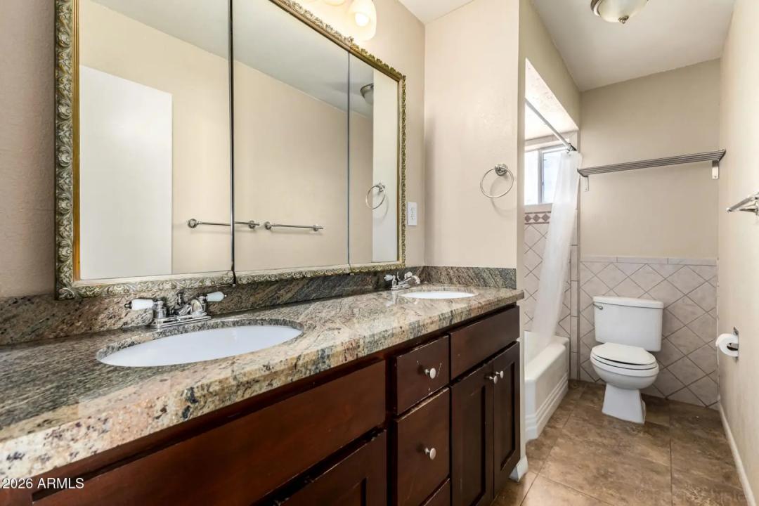 Real Estate Picture 10