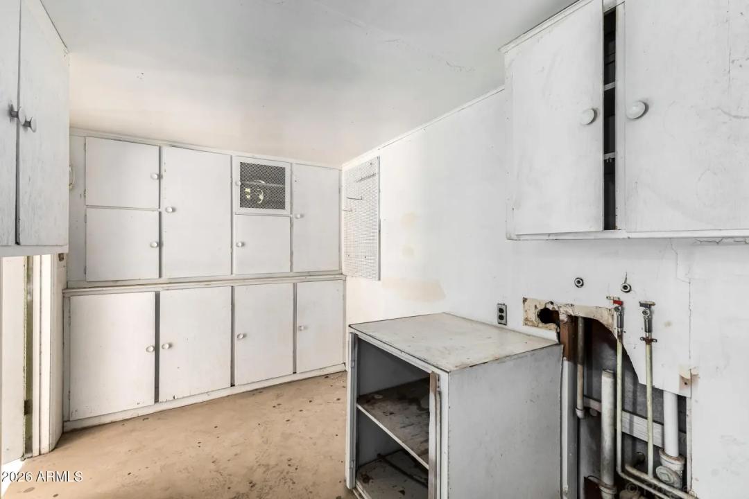 Real Estate Picture 20