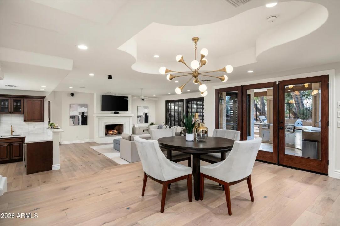 Real Estate Picture 17