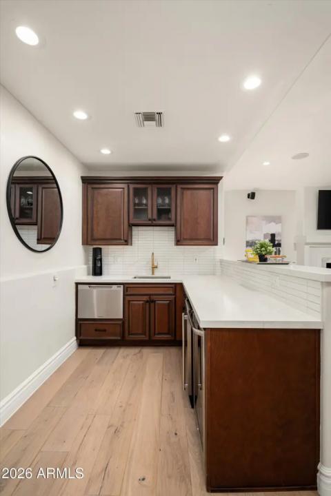 Real Estate Picture 22