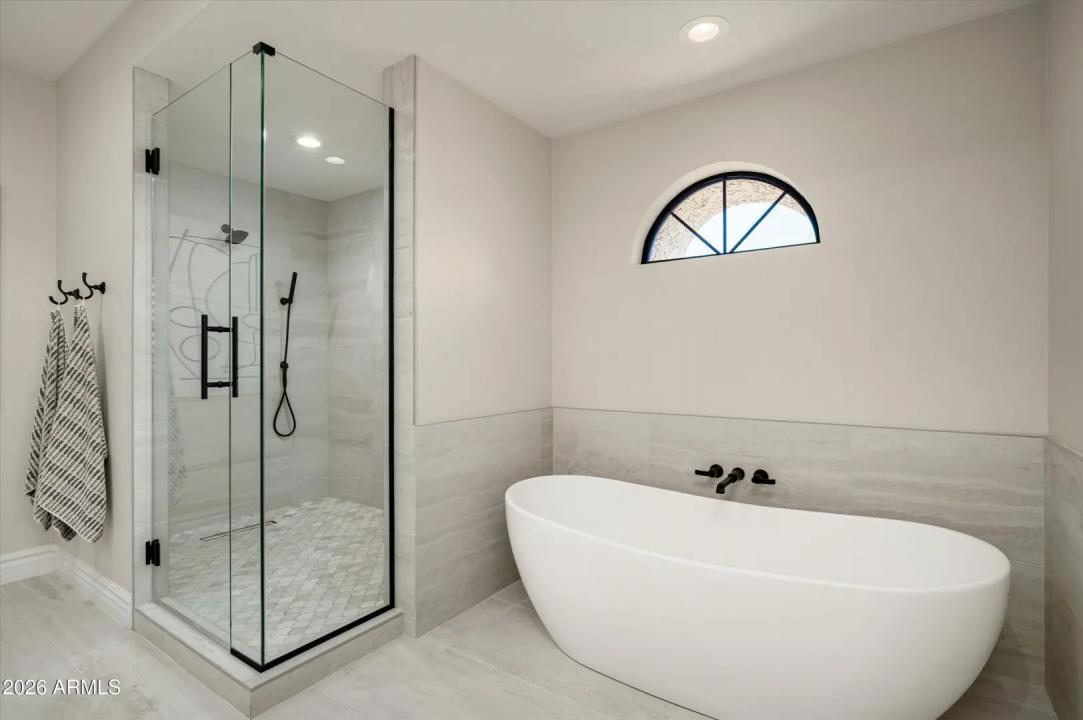 Real Estate Picture 27