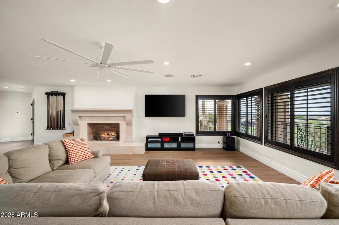 Real Estate Picture 33