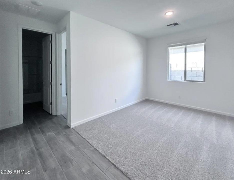 Real Estate Picture 9