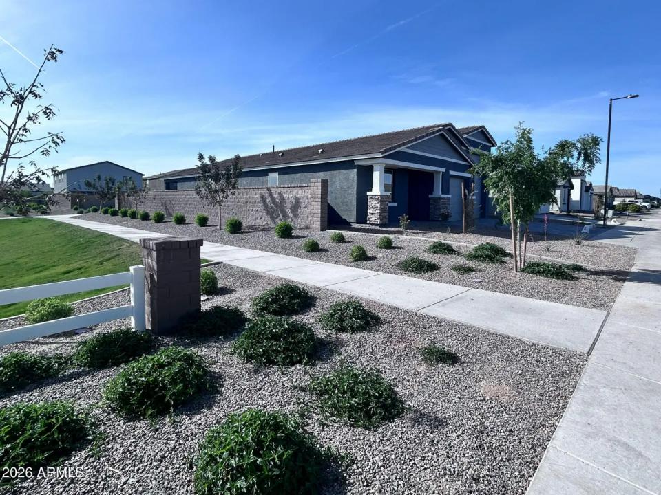 Real Estate Picture 20