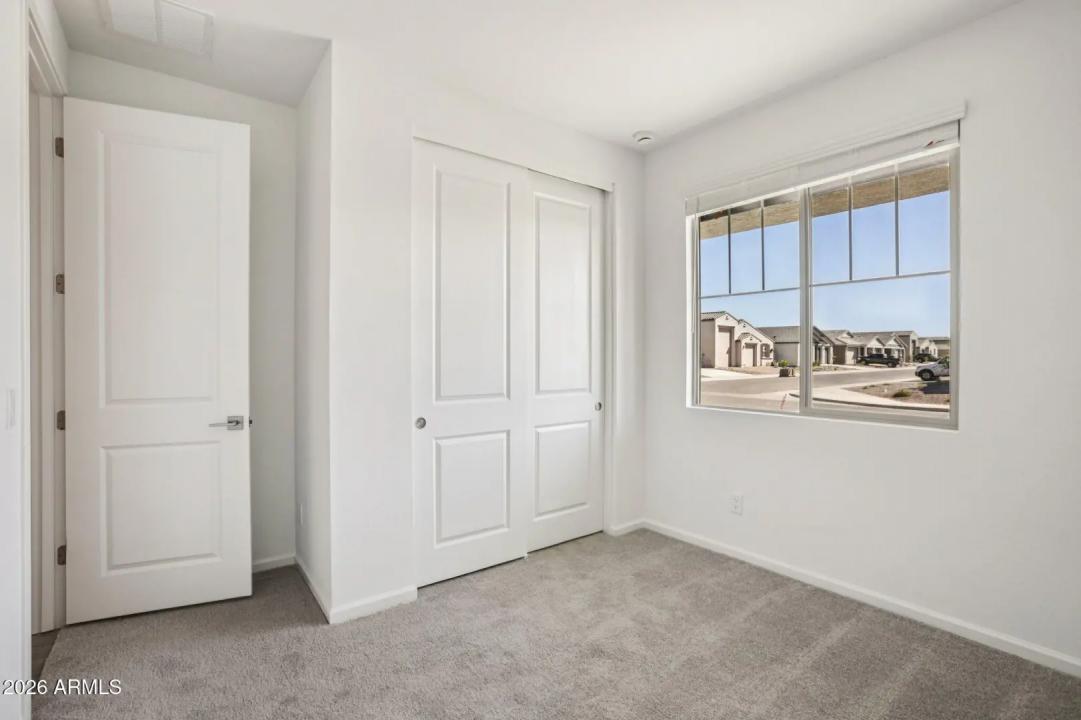 Real Estate Picture 13