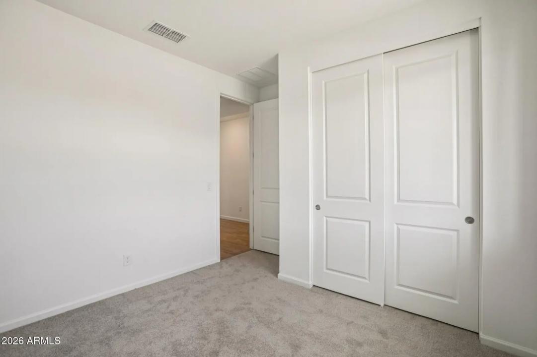 Real Estate Picture 14
