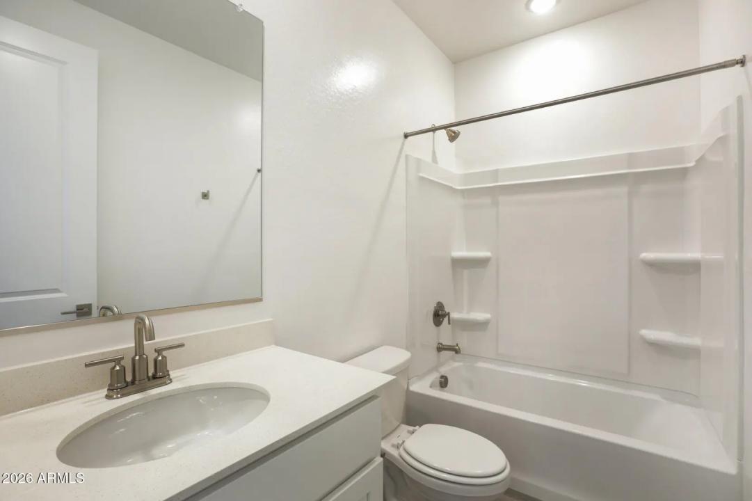 Real Estate Picture 15