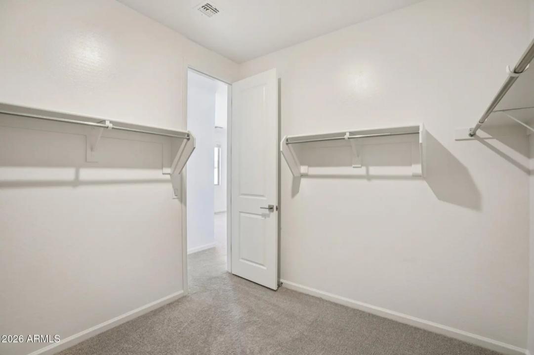 Real Estate Picture 24
